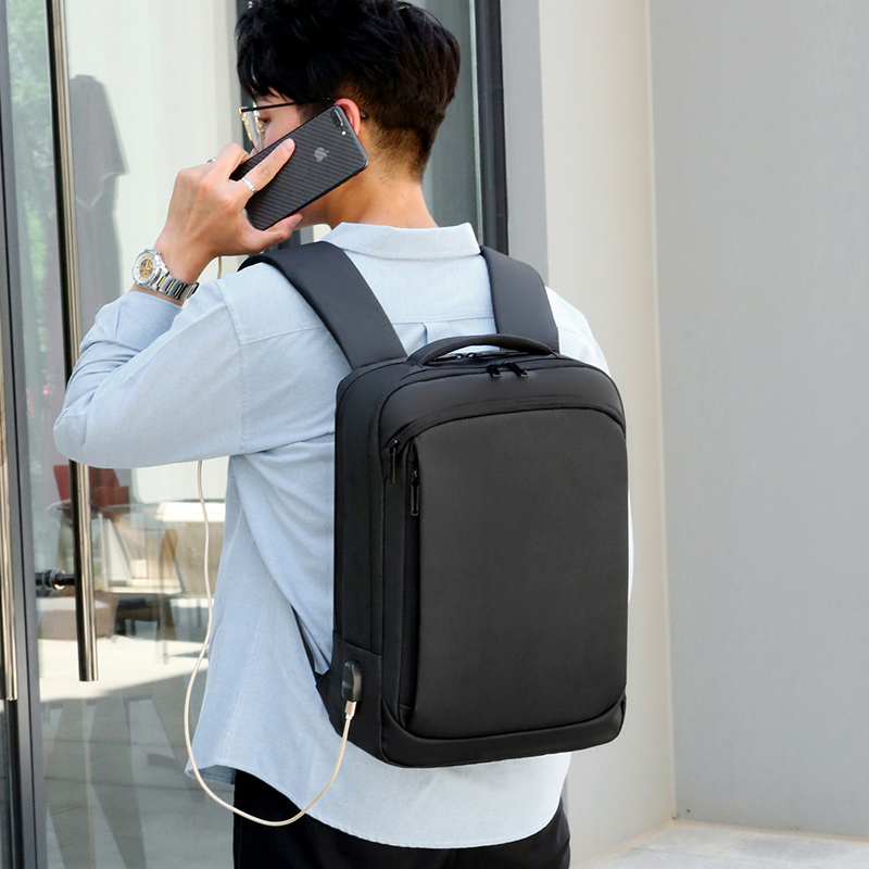 Covers your daily commute and business trips, a large-capacity oxford cloth business backpack