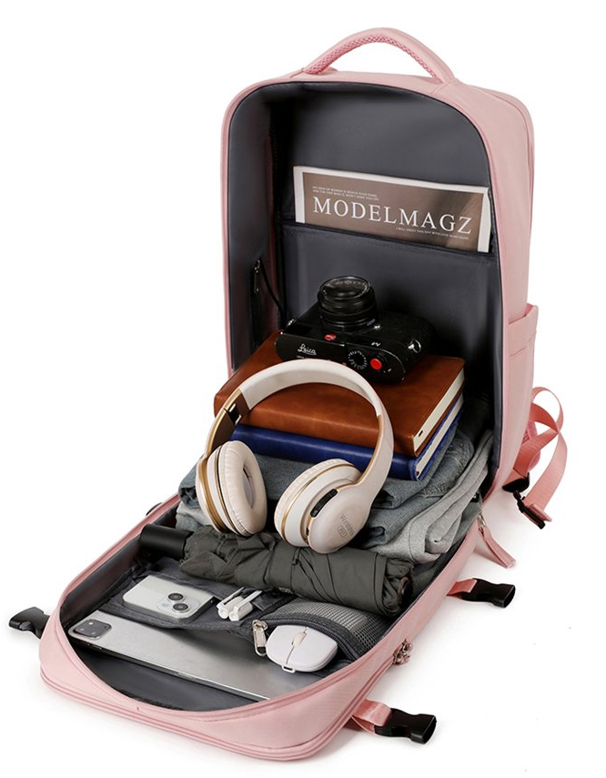 Scientific layered design for rational storage, meeting the large-capacity needs of daily commuting and business trips