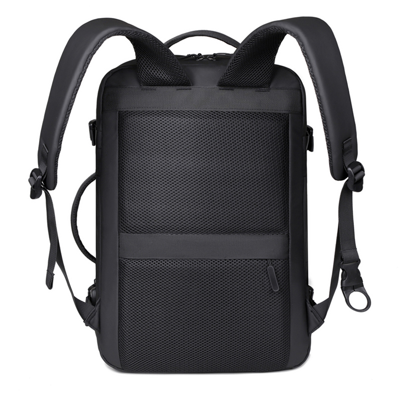 Large-capacity computer backpack for more organized storage
